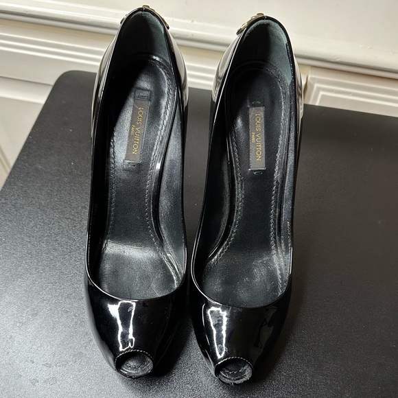 Louis Vuitton Oh Really Peek-A-Boo pumps. Size 6.5 Black patent. Fantastic! - Picture 2 of 11